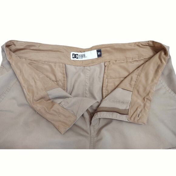DC Collection Khaki Outdoor Cargo Shorts Size 30 Utility Unisex Sportswear - Picture 8 of 10